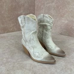 FOOTWEAR Sales -FOOTWEAR Sales IMG 3030 300x